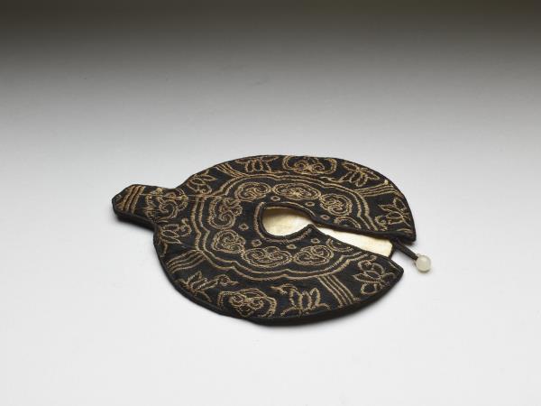 寶石紅釉僧帽壺