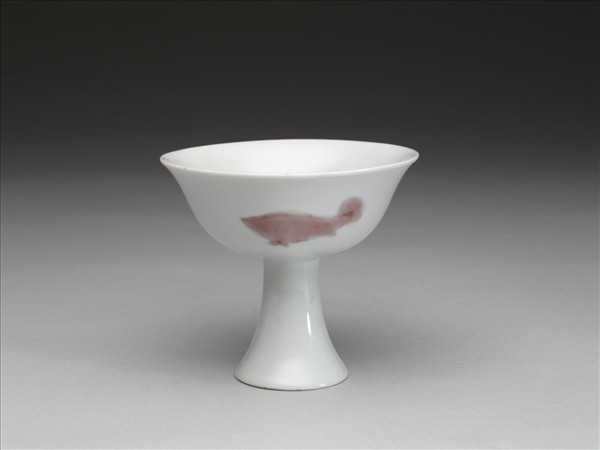 釉裡紅三魚紋高足杯