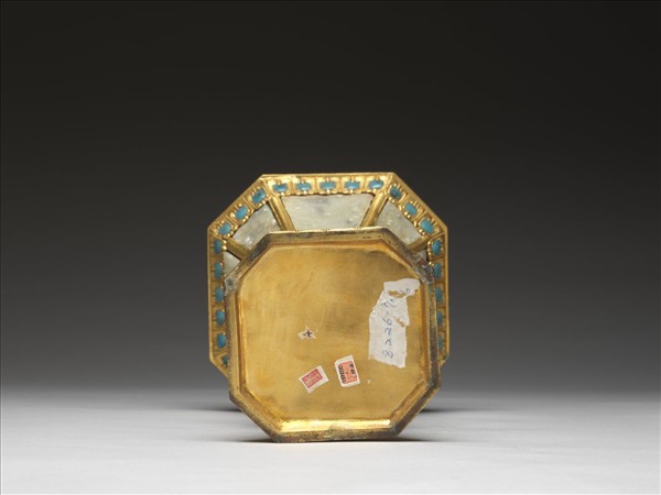 銅鍍金嵌料及填琺瑯觚（五供）