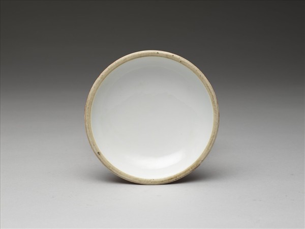 描紅番蓮紋蓍草瓶