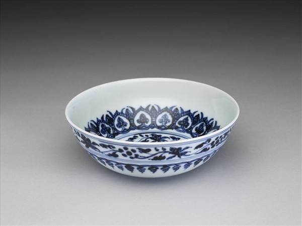 青花花果紋碗