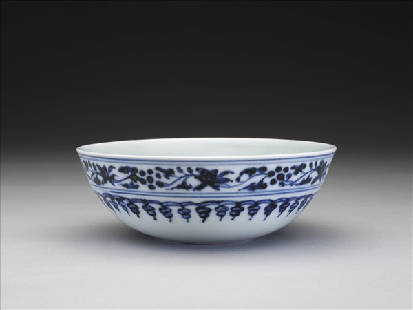 青花花果紋碗