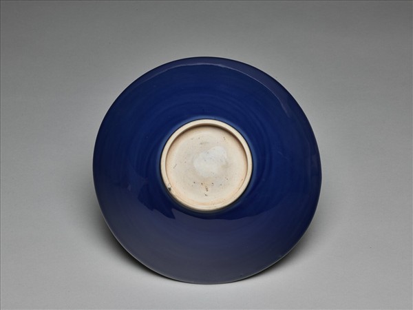 霽青釉白裡雙龍戲珠紋碗