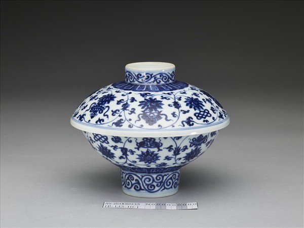 青花八寶紋蓋碗