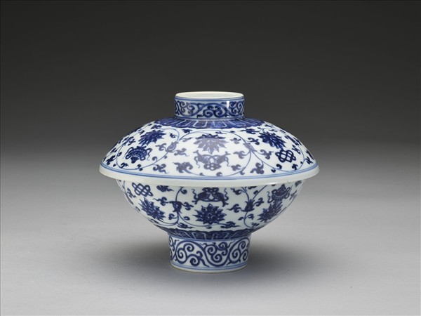 青花八寶紋蓋碗