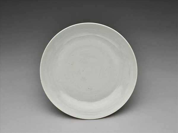 嬌黃釉綠彩雙龍紋盤