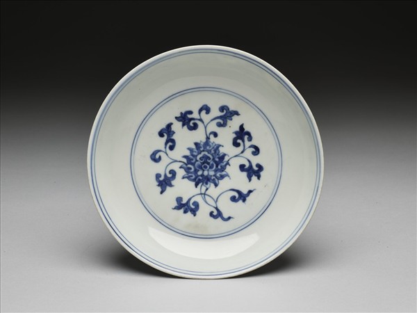 青花番蓮紋盤