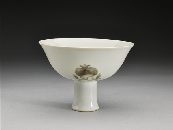 釉裡紅四果紋高足碗