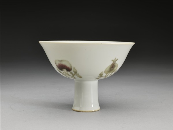 釉裡紅四果紋高足碗