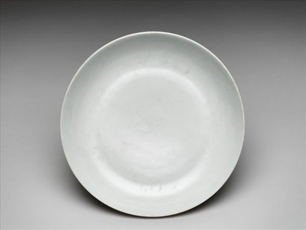 嬌黃釉綠彩雙龍紋盤