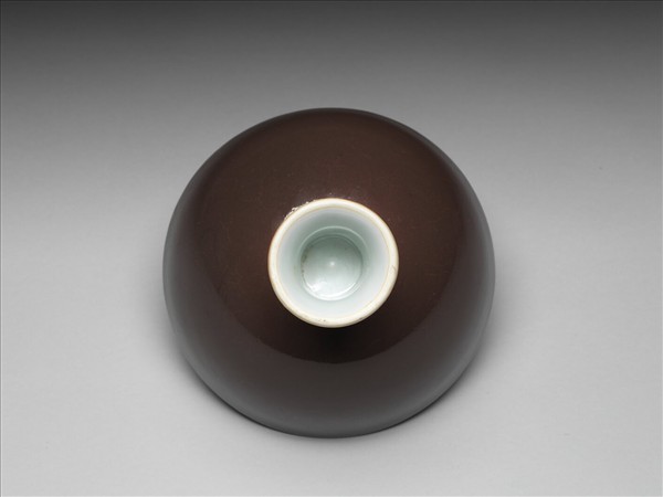 霽紅釉白裡高足碗