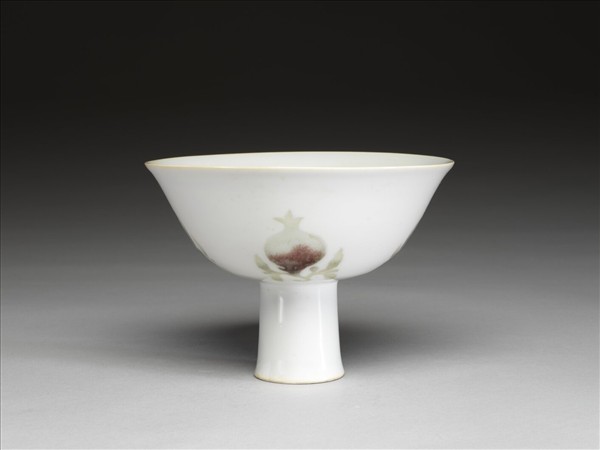 釉裡紅四果紋高足碗