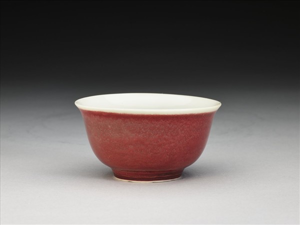 寶石紅釉杯
