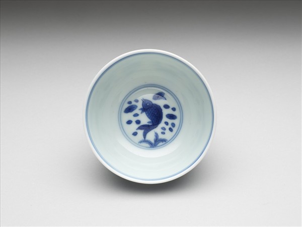 青花蓮塘魚藻紋杯