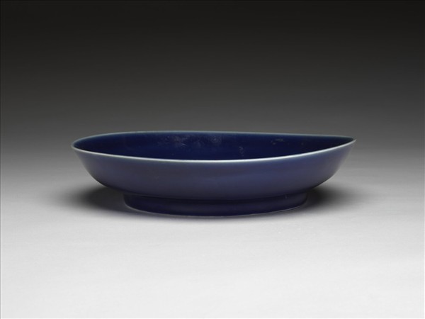霽青釉盤