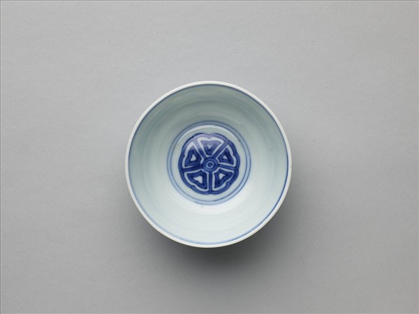 青花靈芝花卉紋碗