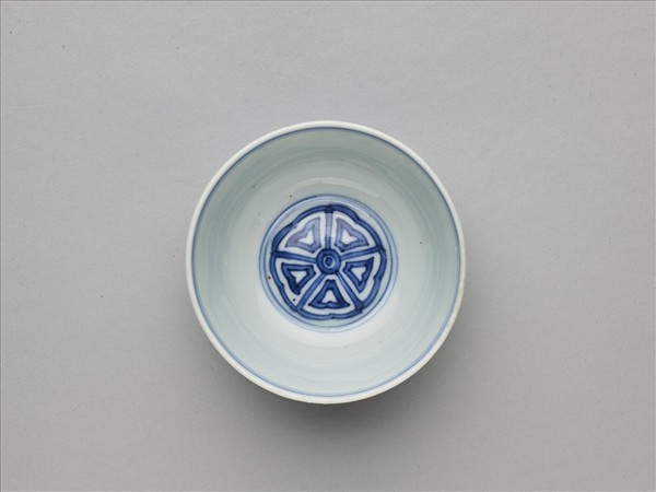 青花靈芝花卉紋碗