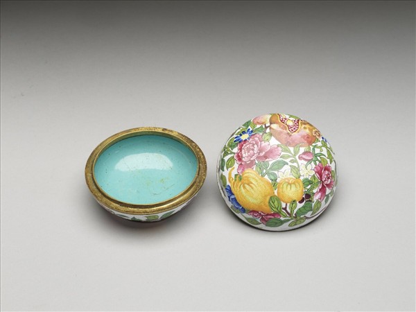 銅胎畫琺瑯三多盒