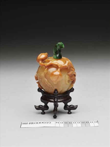 瑪瑙福壽鼻煙壺