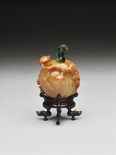 瑪瑙福壽鼻煙壺