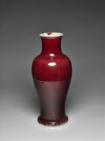 寶石紅釉瓶