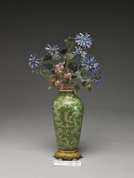 中国清代掐絲琺瑯 七宝焼 銅製煙具箱二点 龍紋・藍地牡丹文 時代物 古美術骨董品 中国清代掐絲琺瑯 七宝焼 銅製煙具箱二点 龍紋・藍地牡丹文 時代物 古