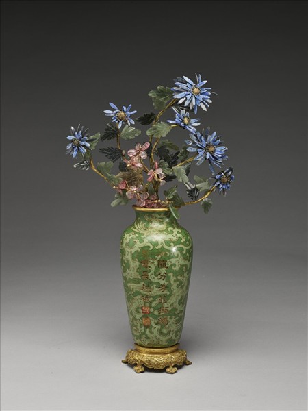 掐絲琺瑯夔龍紋轎瓶