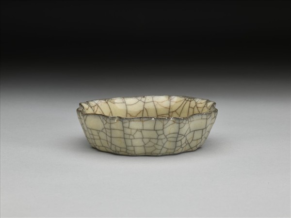 仿哥窯牡丹花式洗