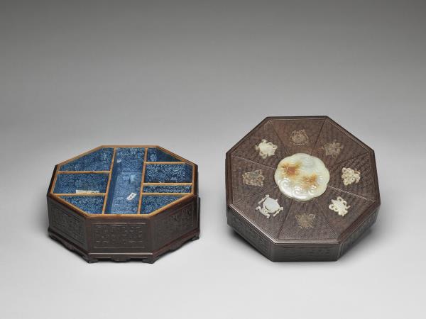 嵌玉紫檀八方盒