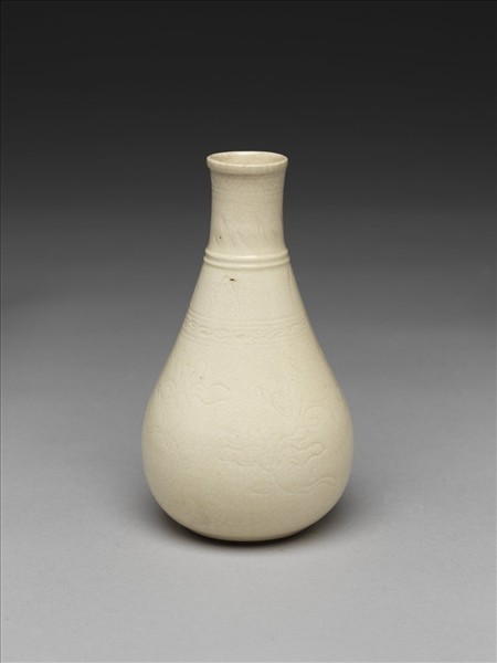 白瓷暗花直口瓶