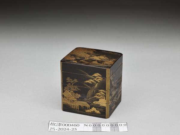 山水樓閣蒔繪三層方盒