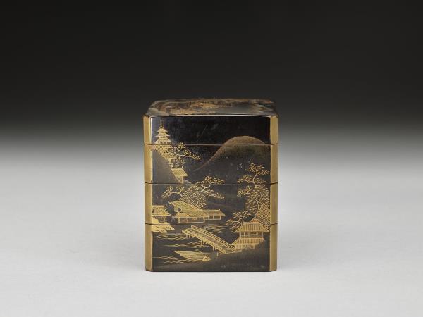 山水樓閣蒔繪三層方盒