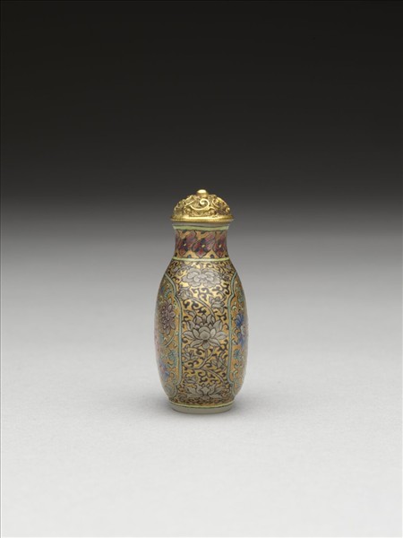 玻璃胎畫琺瑯金地花卉紋鼻煙壺