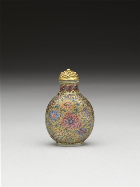 玻璃胎畫琺瑯金地花卉紋鼻煙壺