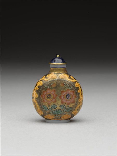 玻璃胎畫琺瑯金地天地同壽鼻煙壺
