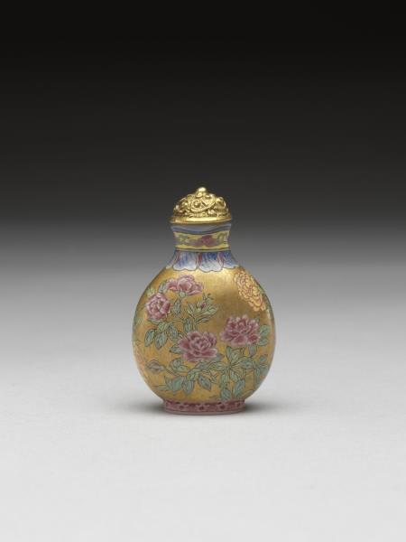 玻璃胎畫琺瑯金地花卉紋鼻煙壺- 故宮