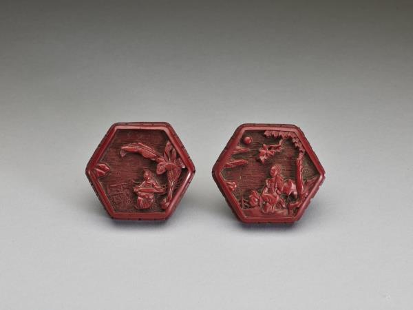 剔紅庭園人物六角盒