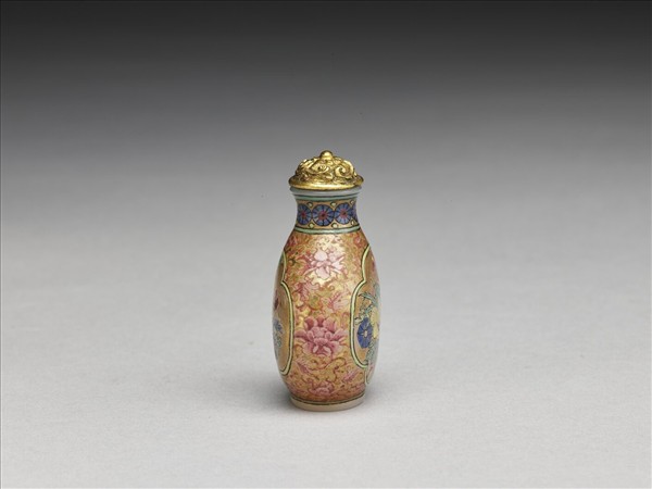玻璃胎畫琺瑯金地三秋圖鼻煙壺