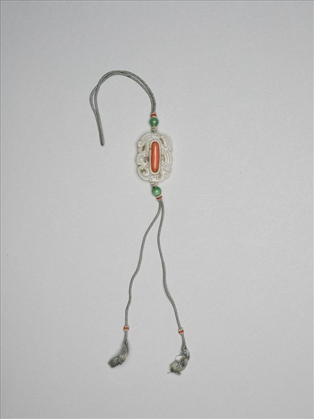 玉鑲珊瑚鳥紋佩