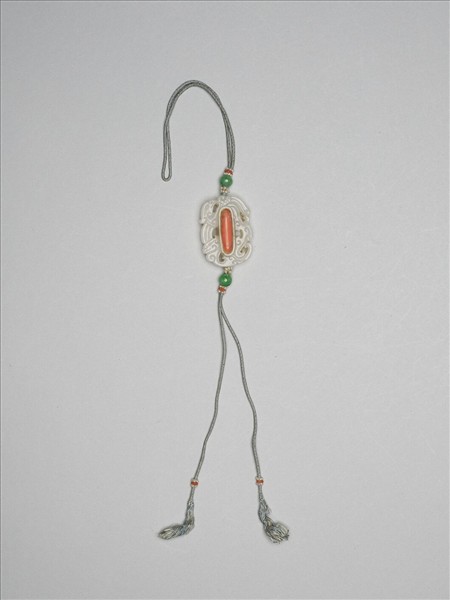 玉鑲珊瑚鳥紋佩