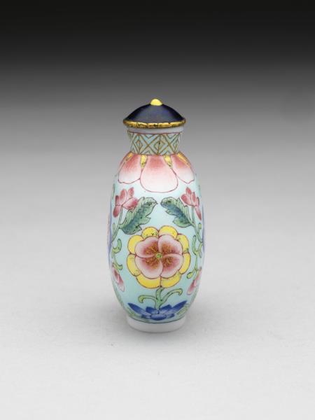 鼻煙壺 鼻烟壶9 Nine ceramic snuff bottles, Qing dynasty, 19th
