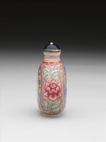 玻璃胎畫琺瑯西番蓮紋鼻煙壺