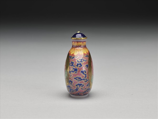 玻璃胎畫琺瑯月季流雲紋鼻煙壺