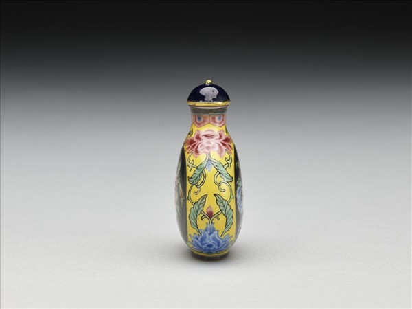 玻璃胎畫琺瑯月季牡丹紋鼻煙壺