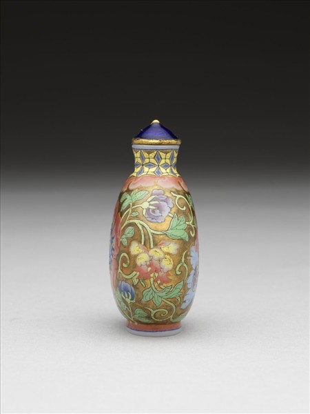 玻璃胎畫琺瑯金地西番蓮紋鼻煙壺