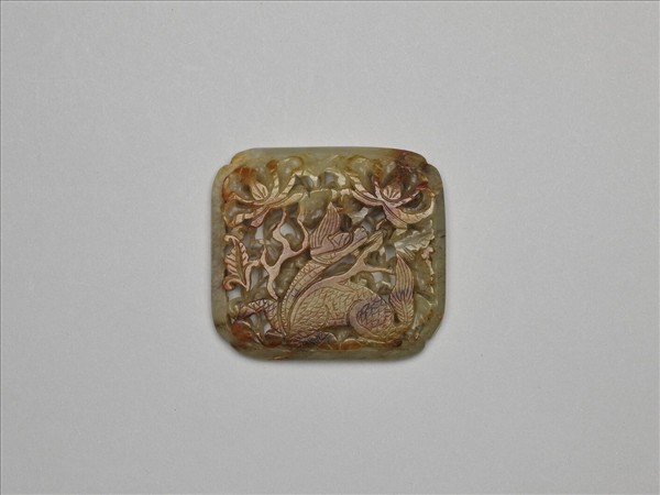 鏤雕麒麟玉飾件