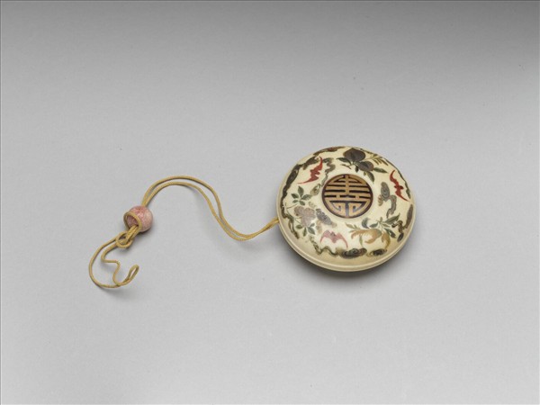 象牙雕彩繪福壽圓珮