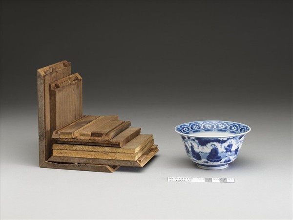 青花山水人物碗