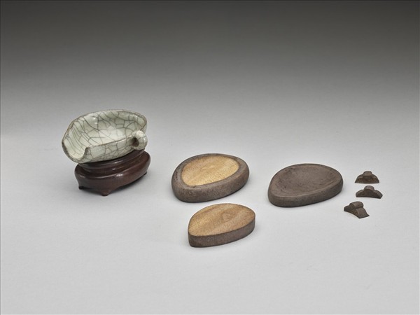 哥窯 青瓷單把匜