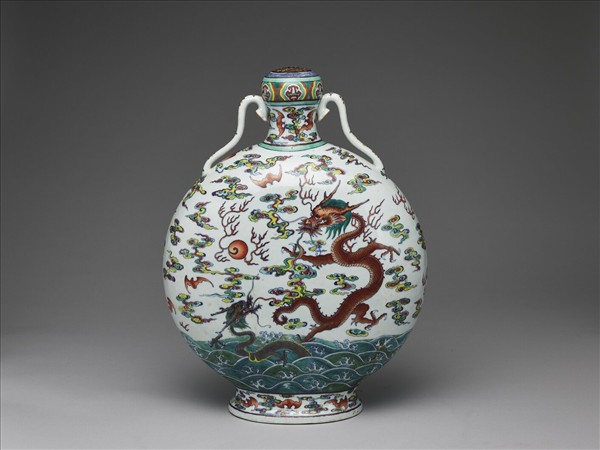 鬥彩龍紋雙耳扁瓶